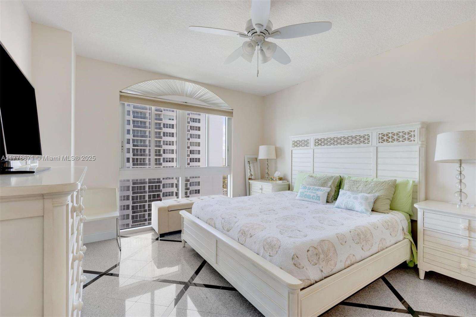 2080 Ocean Dr, Hallandale Beach, FL 33009 - For Rent photo 10