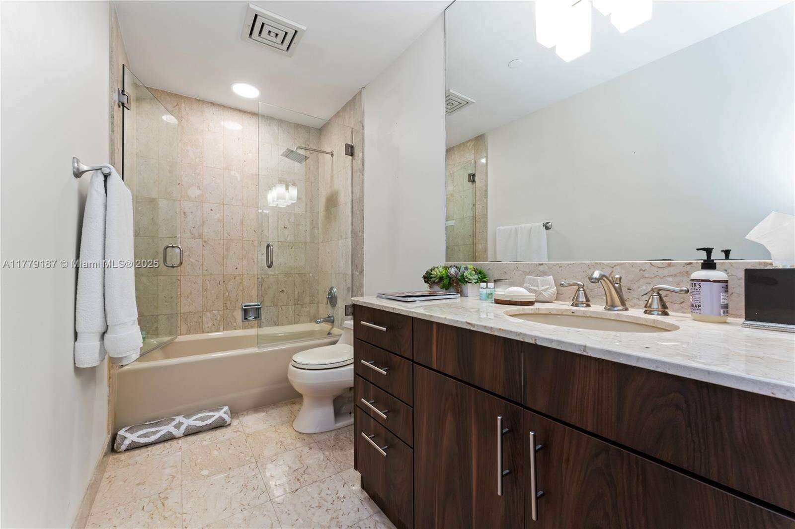 Seaside Village at 19133 Fisher Island Dr, Miami Beach, FL 33109 - For Rent photo 38