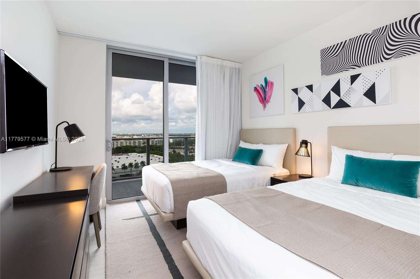 Hyde Beach House at 4010 Ocean Dr, Hollywood, FL 33019 - For Rent photo 20