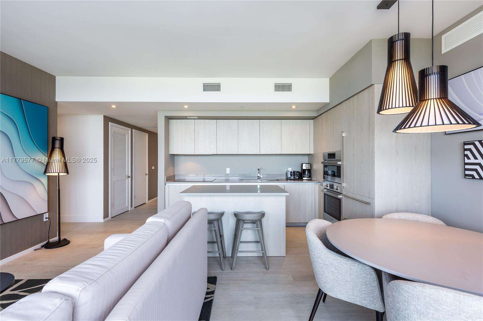Hyde Beach House at 4010 Ocean Dr, Hollywood, FL 33019 - For Rent photo 10