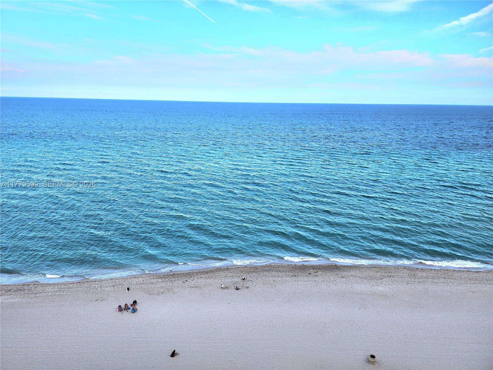 Alexander Towers at 3505 Ocean Dr, Hollywood, FL 33019 - For Rent photo 11