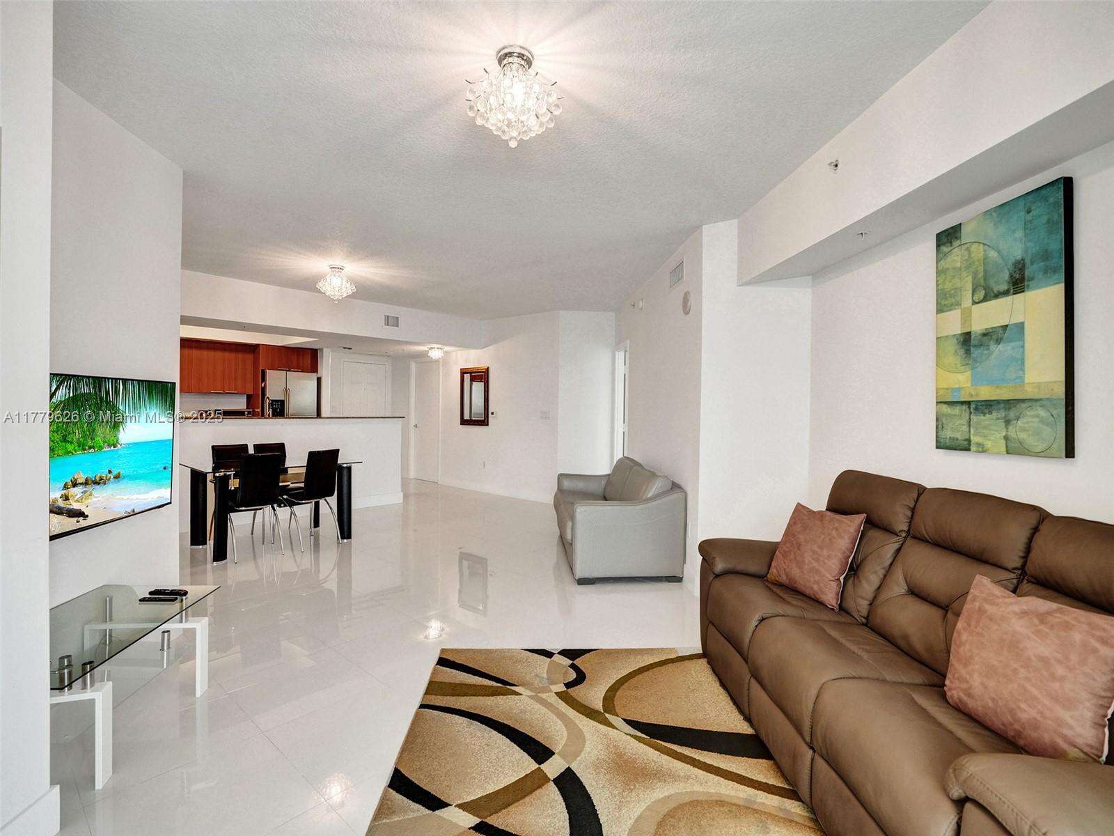 La Perla at 16699 Collins Ave, Sunny Isles Beach, FL 33160 - For Rent photo 11