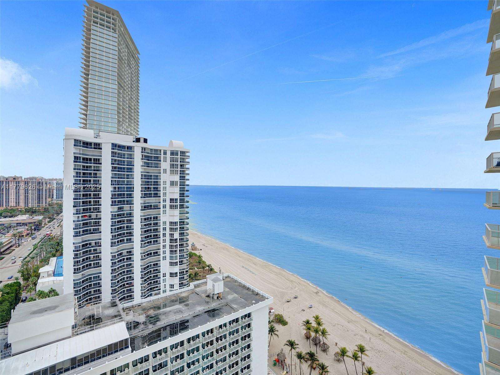 La Perla at 16699 Collins Ave, Sunny Isles Beach, FL 33160 - For Rent photo 13