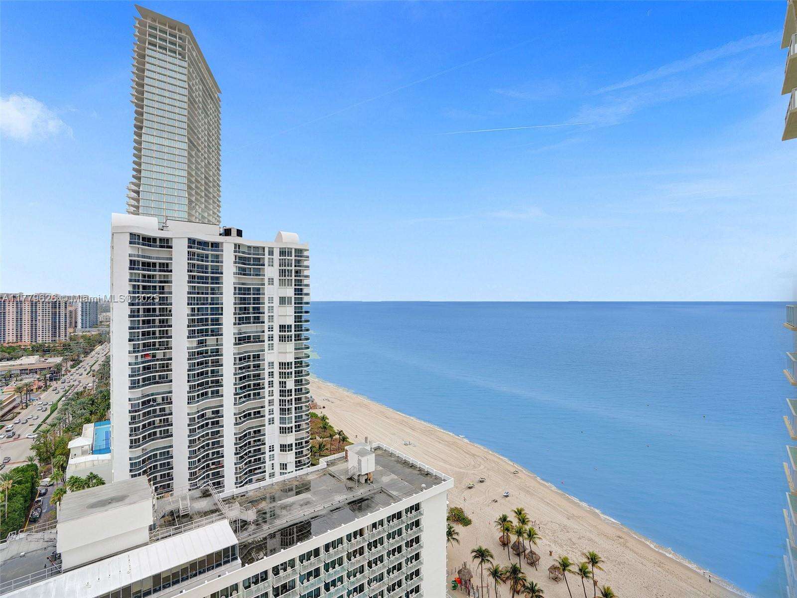 La Perla at 16699 Collins Ave, Sunny Isles Beach, FL 33160 - For Rent photo 28