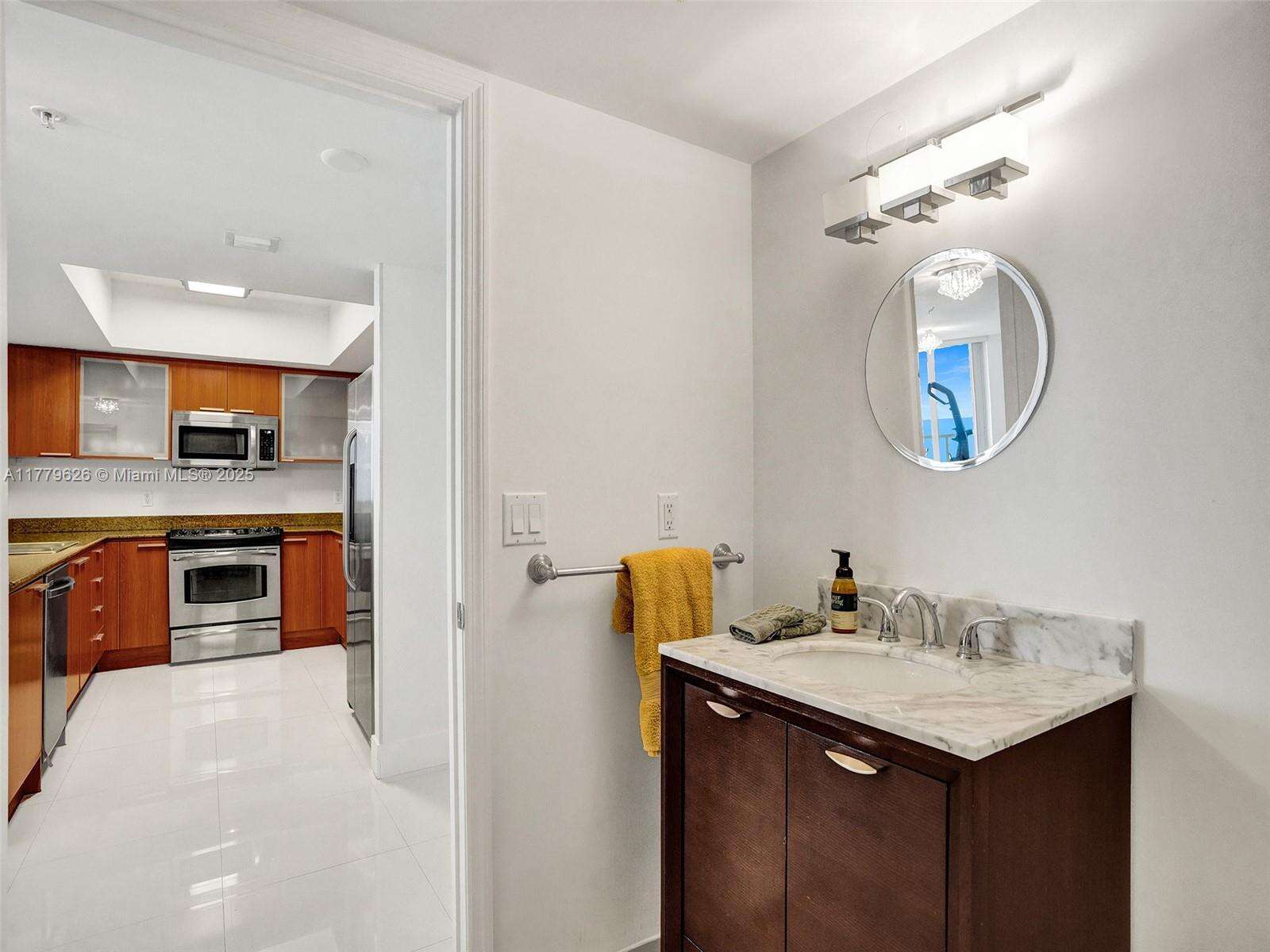 La Perla at 16699 Collins Ave, Sunny Isles Beach, FL 33160 - For Rent photo 30