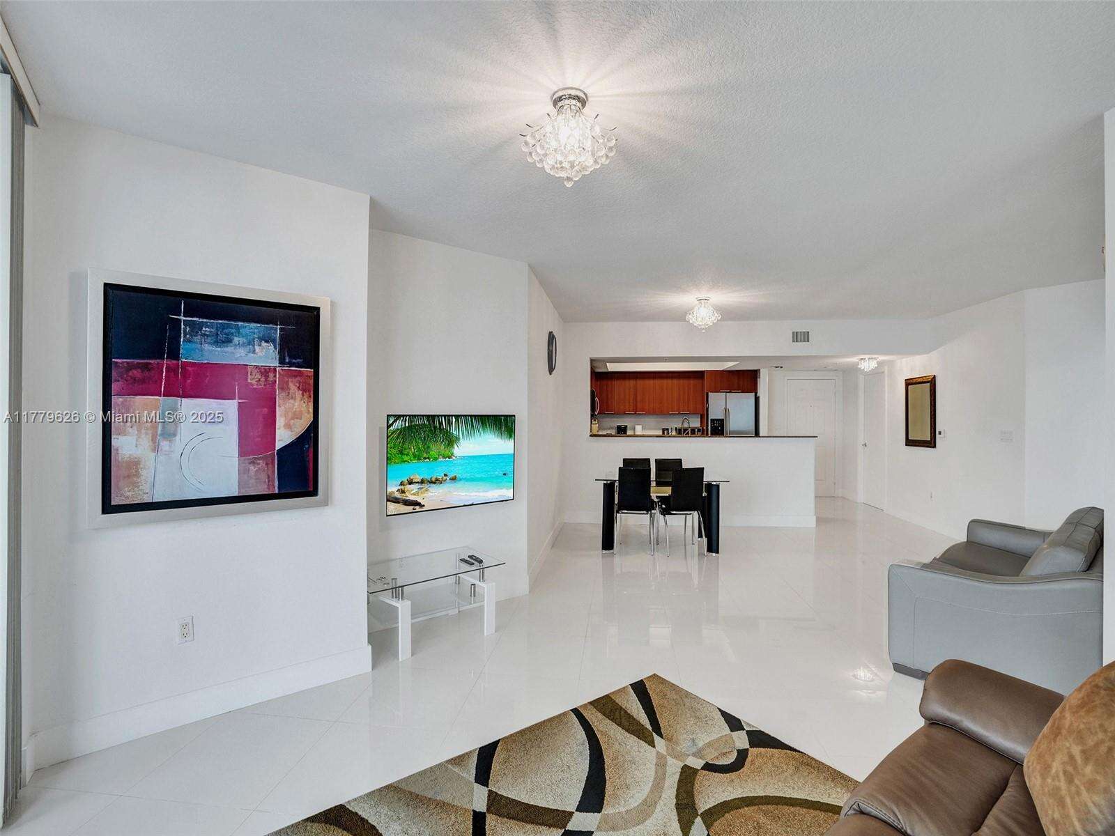 La Perla at 16699 Collins Ave, Sunny Isles Beach, FL 33160 - For Rent photo 10