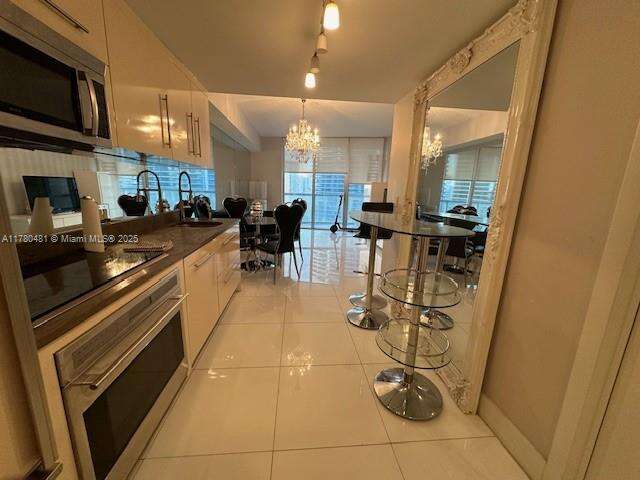 Icon Brickell 1 at Miami, FL 33131 - For Rent photo 3