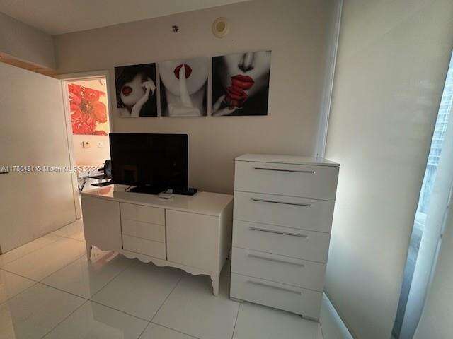 Icon Brickell 1 at Miami, FL 33131 - For Rent photo 6