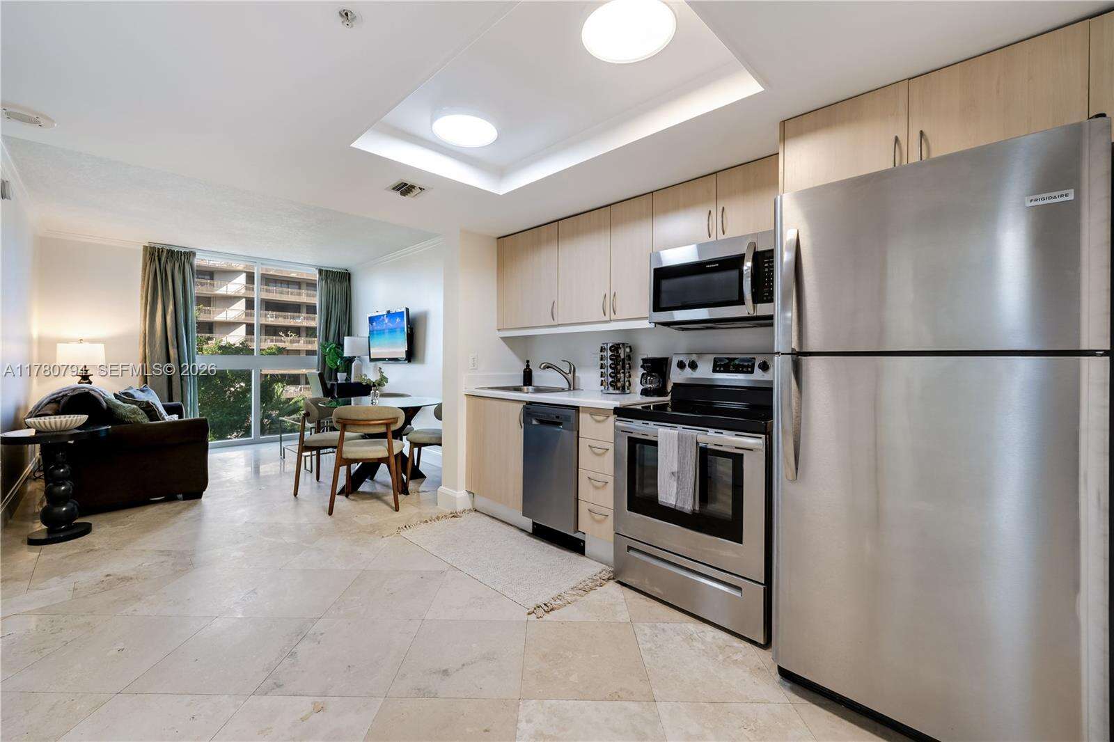 The Mutiny at 2951 Bayshore Dr, Miami, FL 33133 - For Rent photo 4