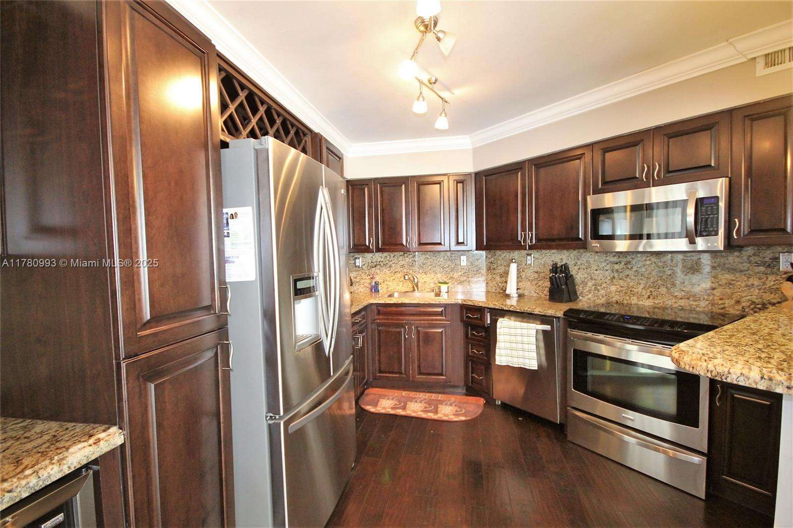 Seacoast 5151 at 5151 Collins Ave, Miami Beach, FL 33140 - For Rent photo 33