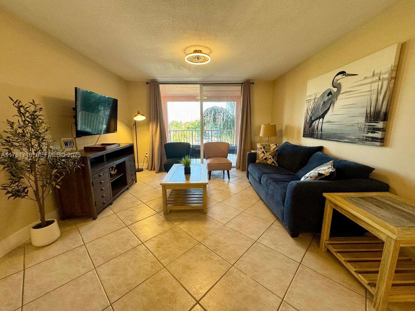 The Yacht Club At Aventura at 19501 Country Club Dr, Aventura, FL 33180 - For Rent photo 3