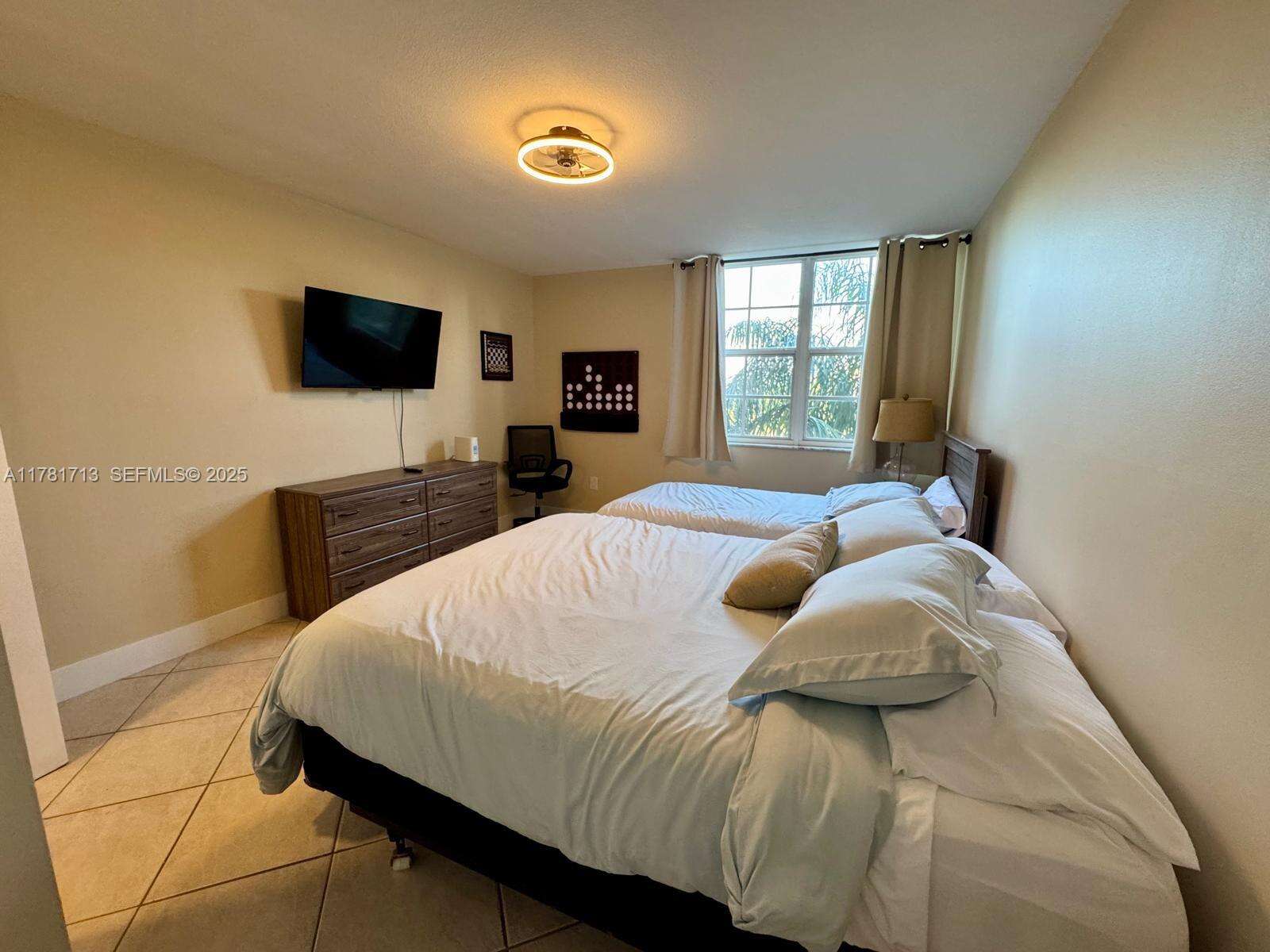 The Yacht Club At Aventura at 19501 Country Club Dr, Aventura, FL 33180 - For Rent photo 27