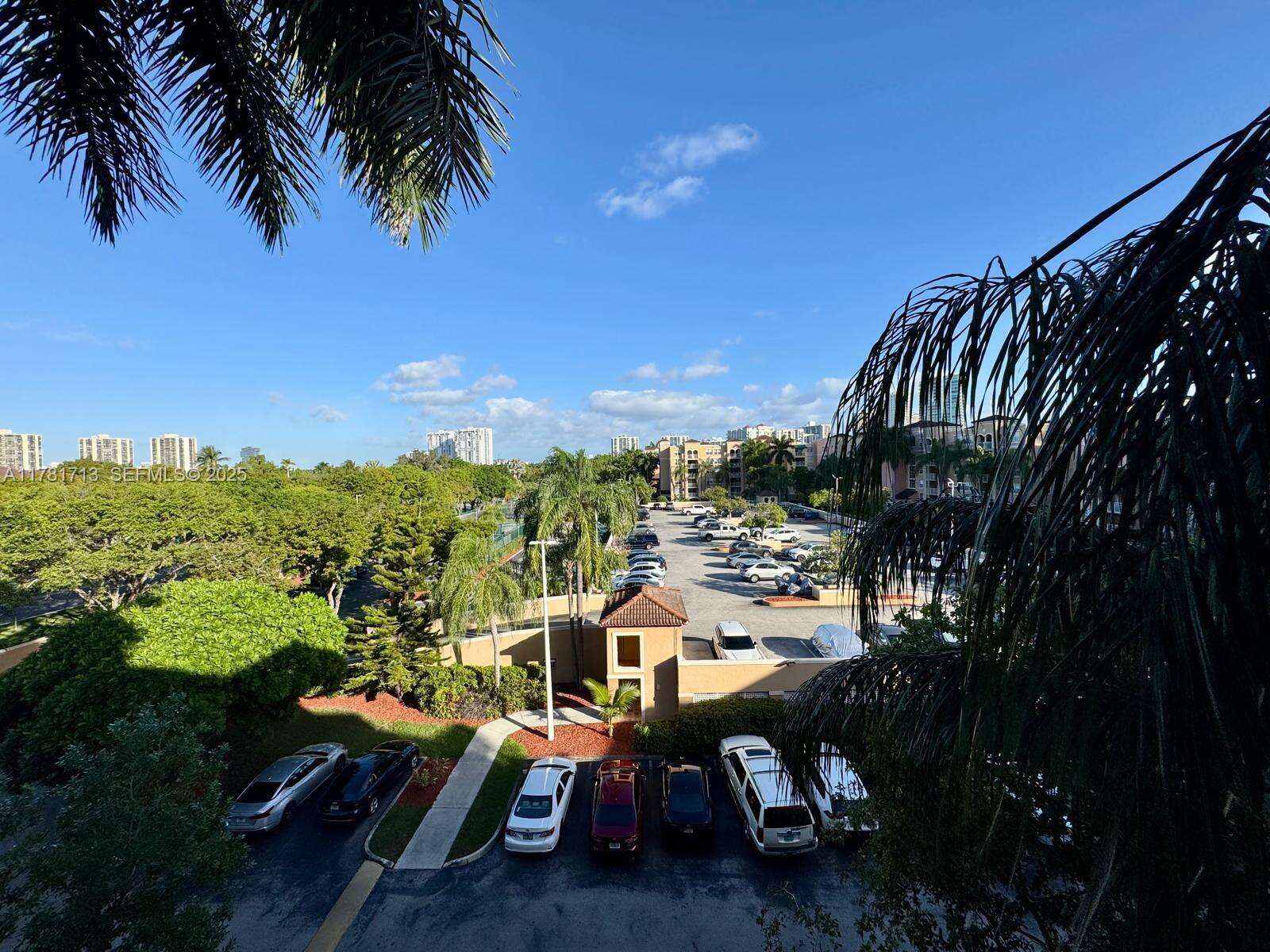 The Yacht Club At Aventura at 19501 Country Club Dr, Aventura, FL 33180 - For Rent photo 30