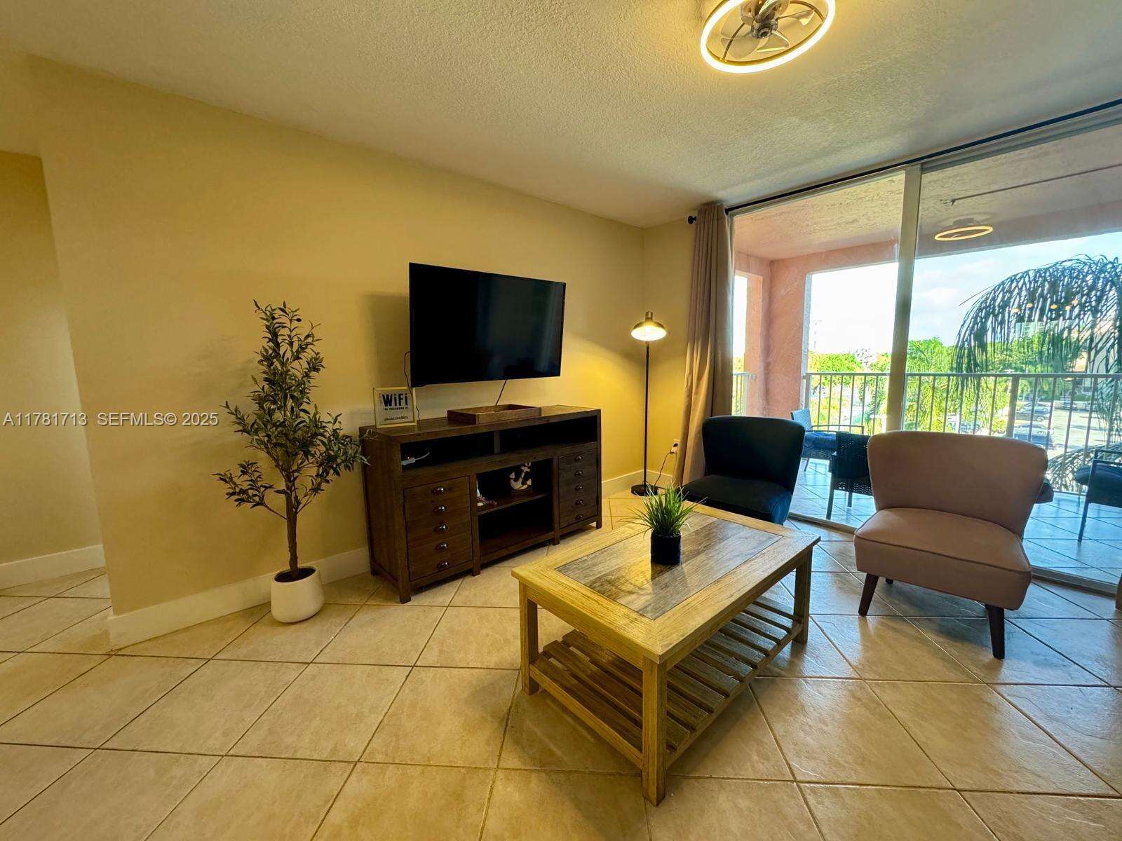 The Yacht Club At Aventura at 19501 Country Club Dr, Aventura, FL 33180 - For Rent photo 5