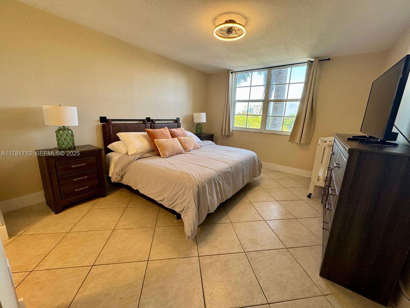 The Yacht Club At Aventura at 19501 Country Club Dr, Aventura, FL 33180 - For Rent photo 10