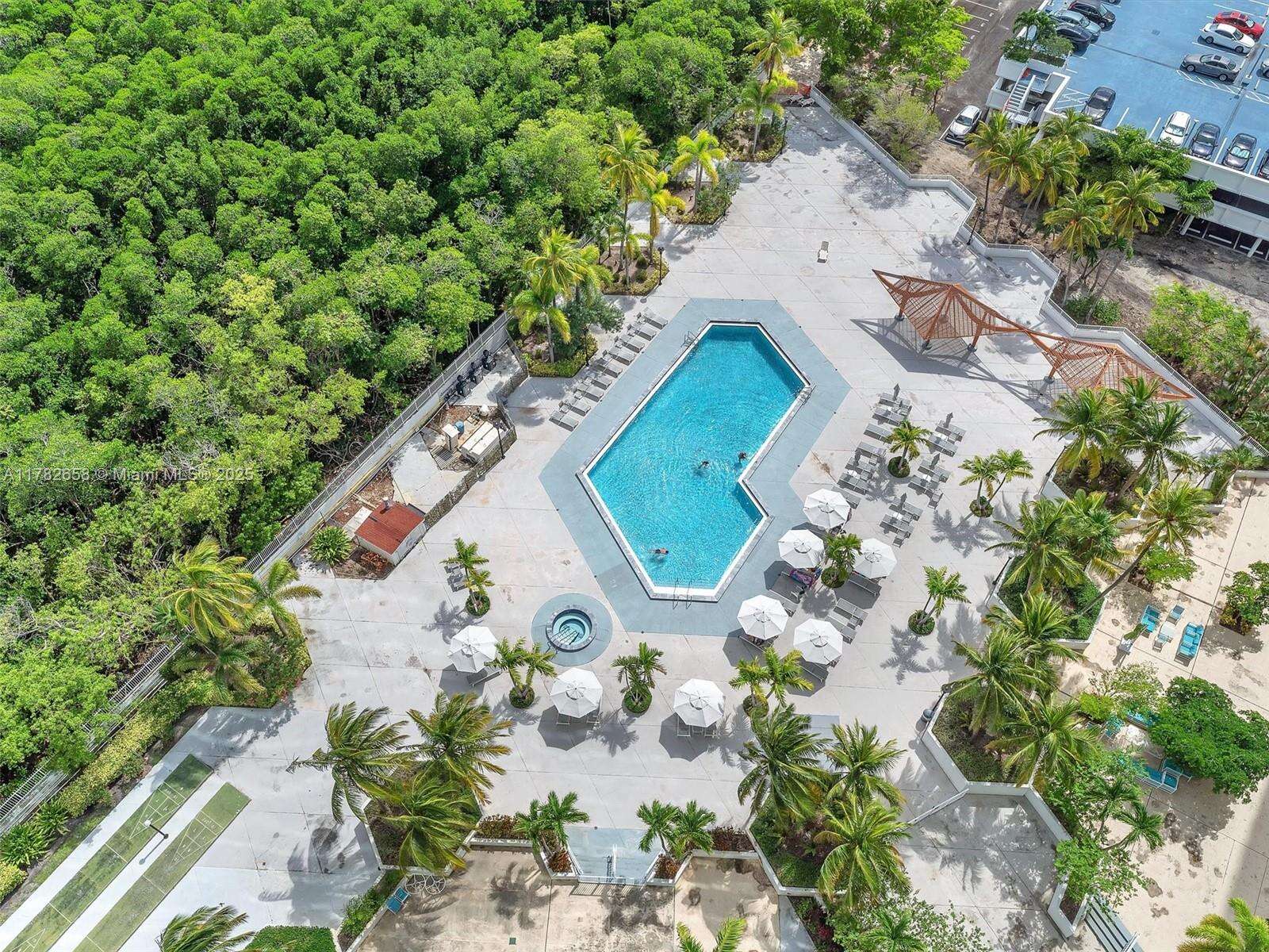 Arlen House at 100 Bayview Dr, Sunny Isles Beach, FL 33160 - For Rent photo 13