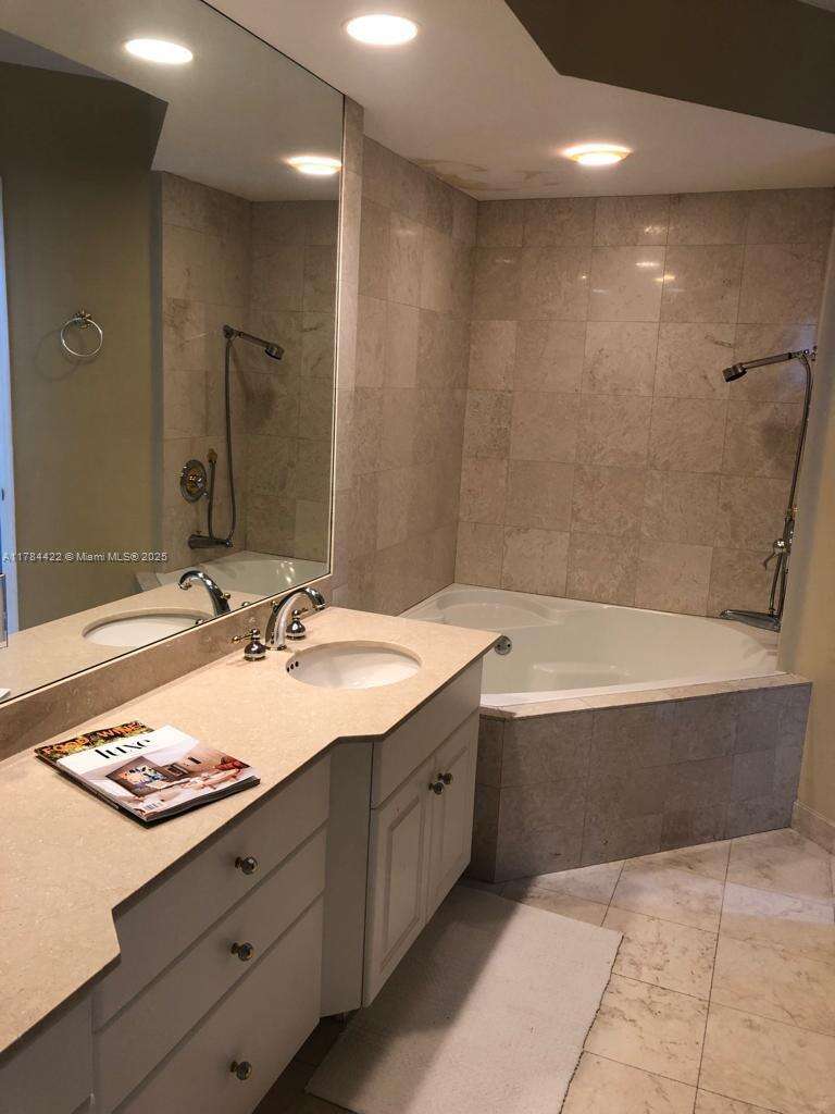 Hidden Bay at 3370 Hidden Bay Dr, Aventura, FL 33180 - For Rent photo 7
