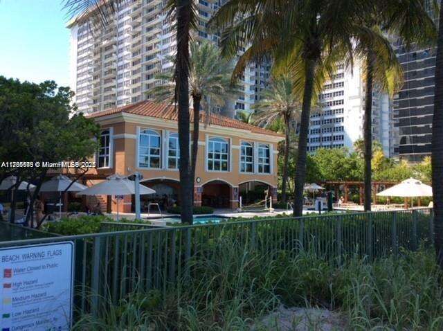 2080 Ocean Dr, Hallandale Beach, FL 33009 - For Rent photo 2