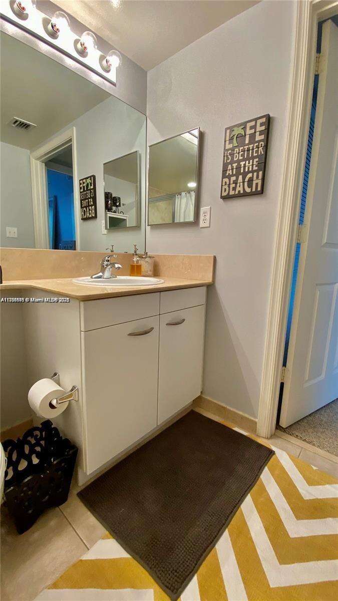 2080 Ocean Dr, Hallandale Beach, FL 33009 - For Rent photo 24