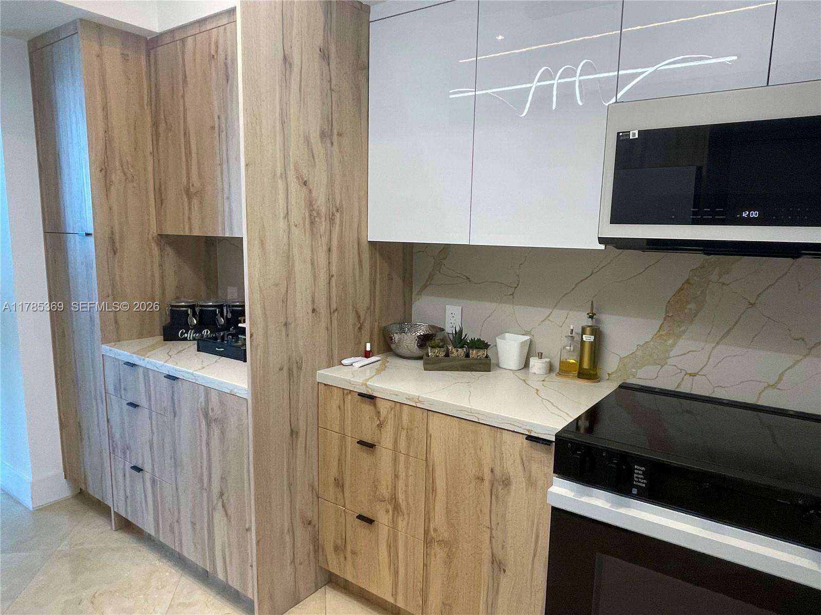 Ocean Palms at 3101 Ocean Dr, Hollywood, FL 33019 - For Rent photo 14