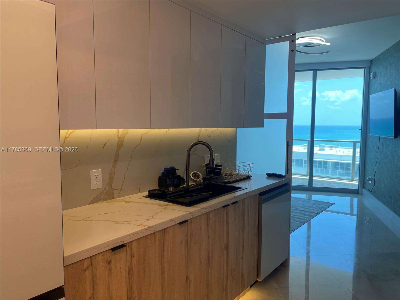 Ocean Palms at 3101 Ocean Dr, Hollywood, FL 33019 - For Rent photo 18