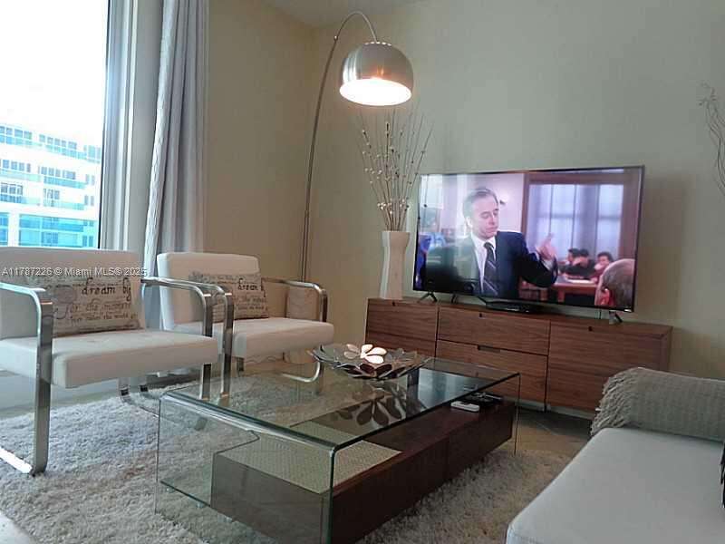 Roney Palace at 2301 Collins Ave, Miami Beach, FL 33139 - For Rent photo 14