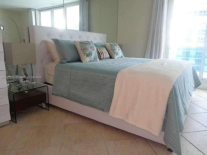 Roney Palace at 2301 Collins Ave, Miami Beach, FL 33139 - For Rent photo 20