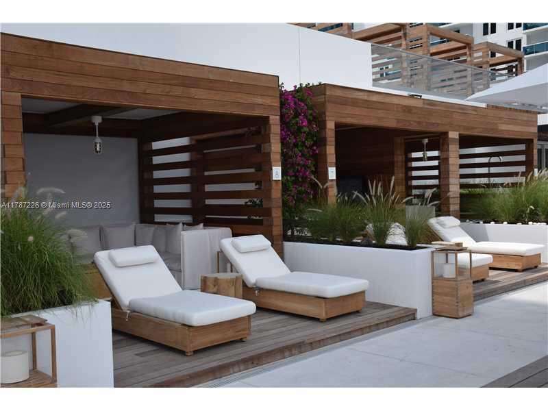 Roney Palace at 2301 Collins Ave, Miami Beach, FL 33139 - For Rent photo 32