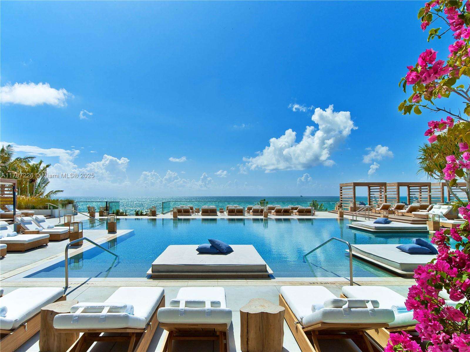 Roney Palace at 2301 Collins Ave, Miami Beach, FL 33139 - For Rent photo 39