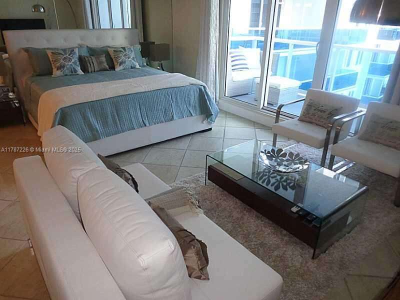 Roney Palace at 2301 Collins Ave, Miami Beach, FL 33139 - For Rent photo 10