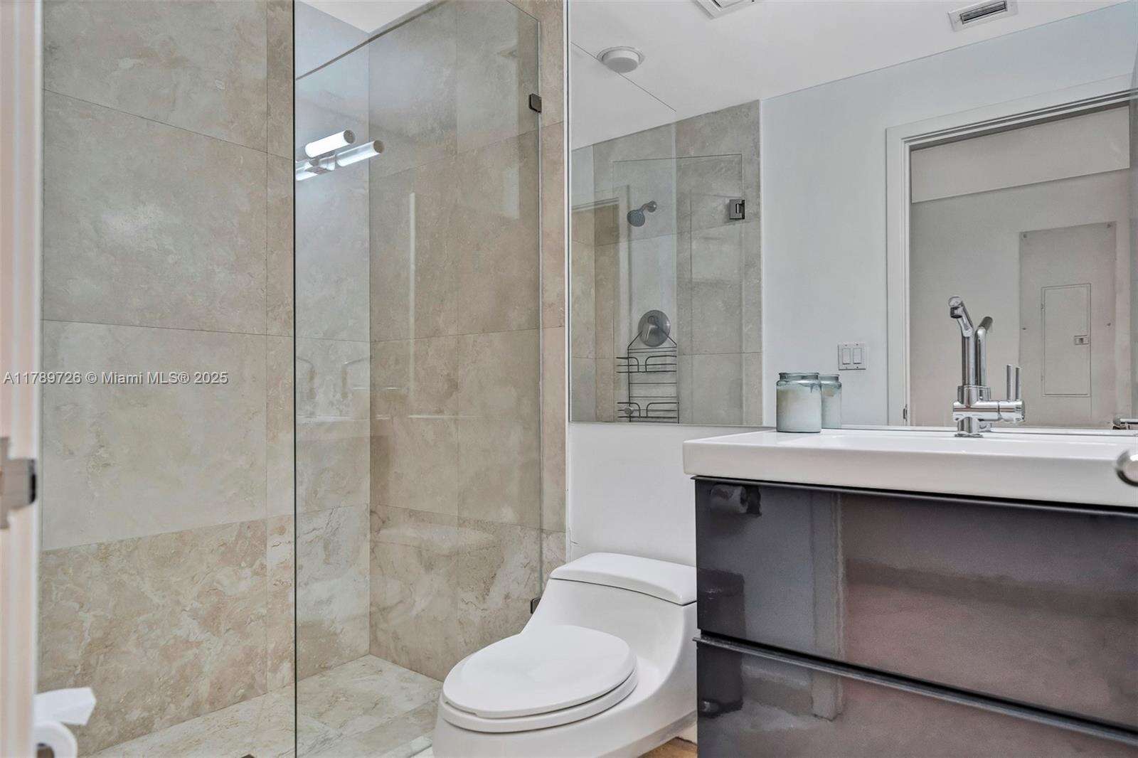 Seaside Village at 19227 Fisher Island Dr, Miami Beach, FL 33109 - For Rent photo 28