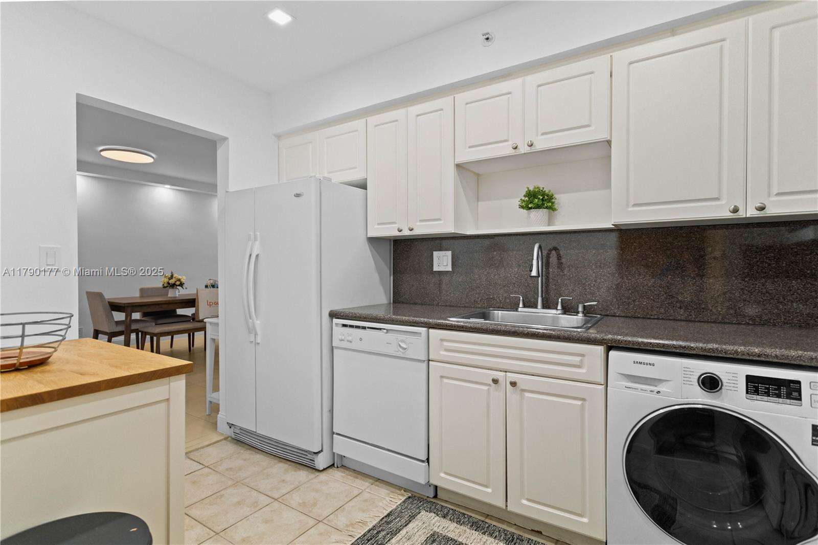 The Wave at 2501 Ocean Dr, Hollywood, FL 33019 - For Rent photo 14
