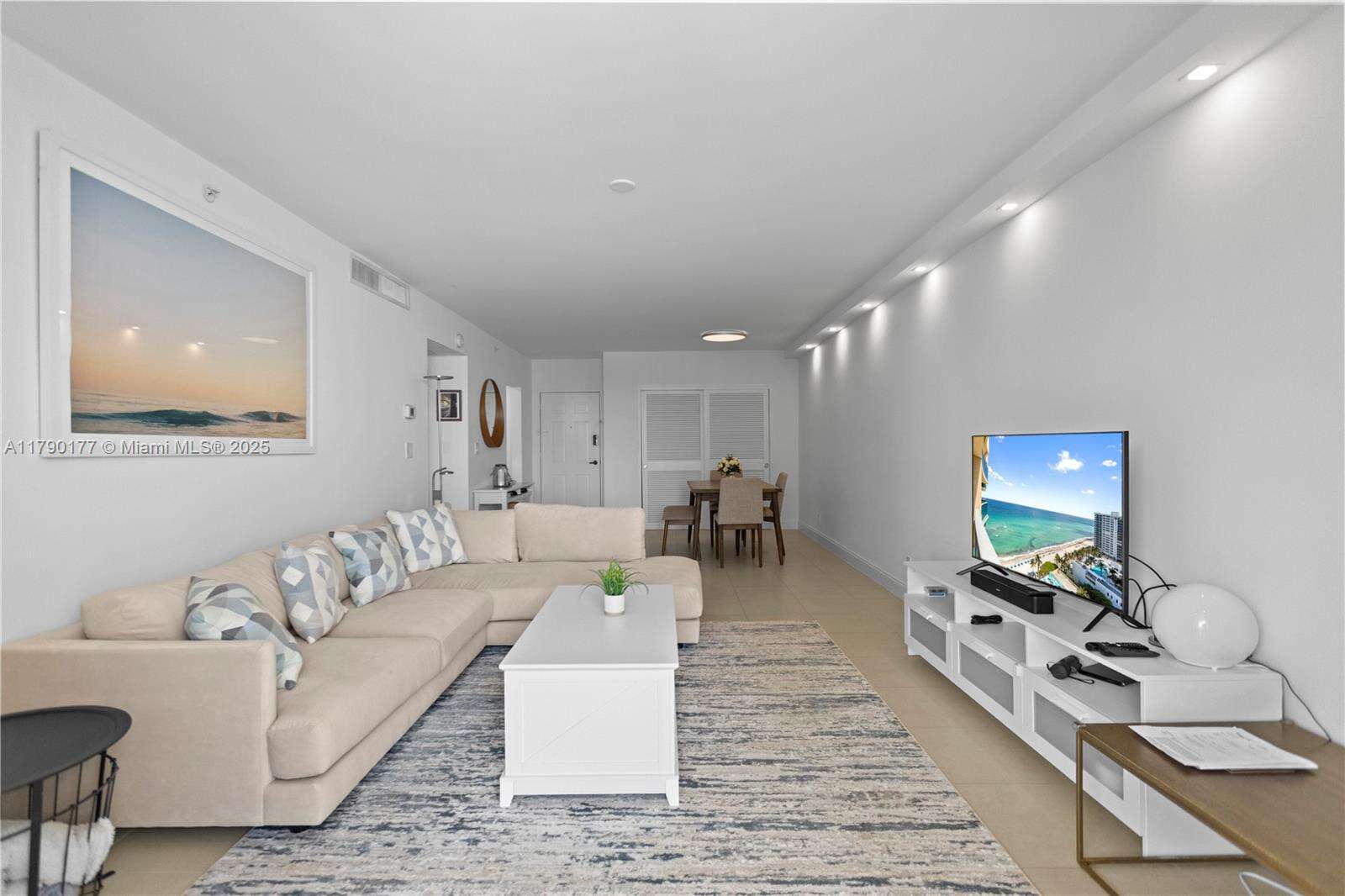 The Wave at 2501 Ocean Dr, Hollywood, FL 33019 - For Rent photo 9