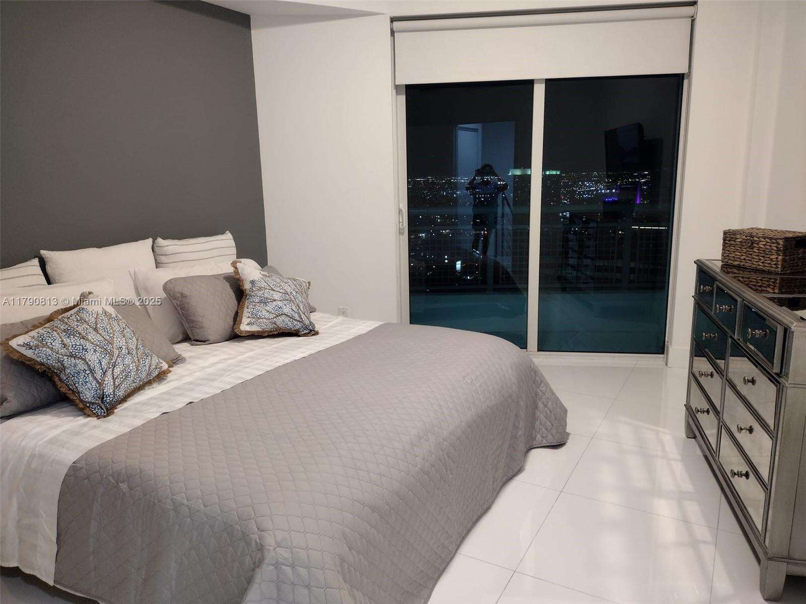 Infinity At Brickell at 60 13 St, Miami, FL 33130 - For Rent photo 16
