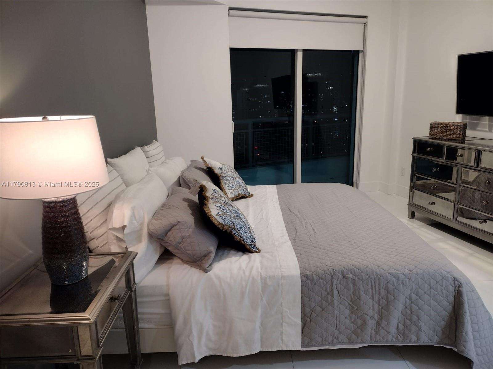 Infinity At Brickell at 60 13 St, Miami, FL 33130 - For Rent photo 8
