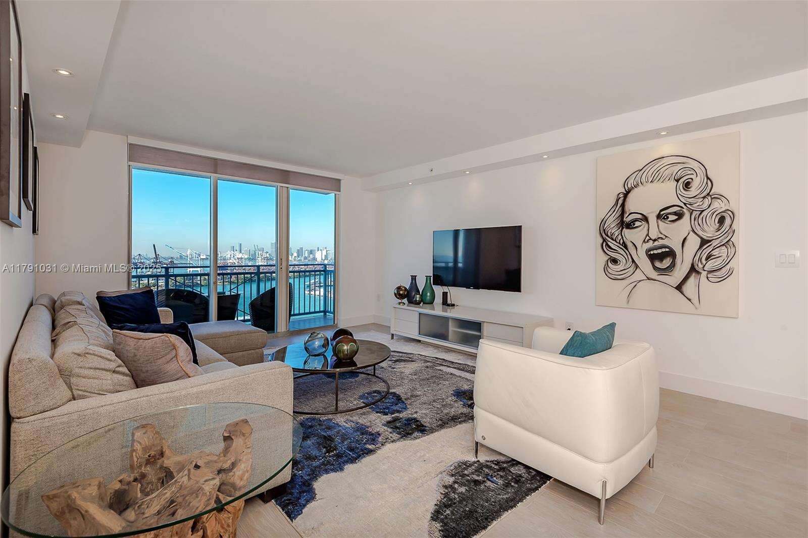 Yacht Club At Portofino at 90 Alton Rd, Miami Beach, FL 33139 - For Rent photo 3