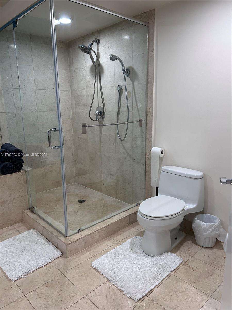 The Beach Club Two at 1830 Ocean Dr, Hallandale Beach, FL 33009 - For Rent photo 13