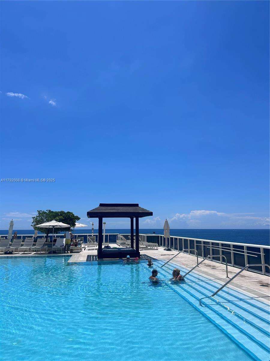 The Beach Club Two at 1830 Ocean Dr, Hallandale Beach, FL 33009 - For Rent photo 22