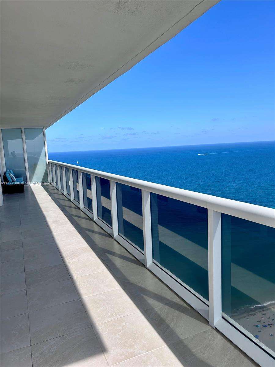 The Beach Club Two at 1830 Ocean Dr, Hallandale Beach, FL 33009 - For Rent photo 9
