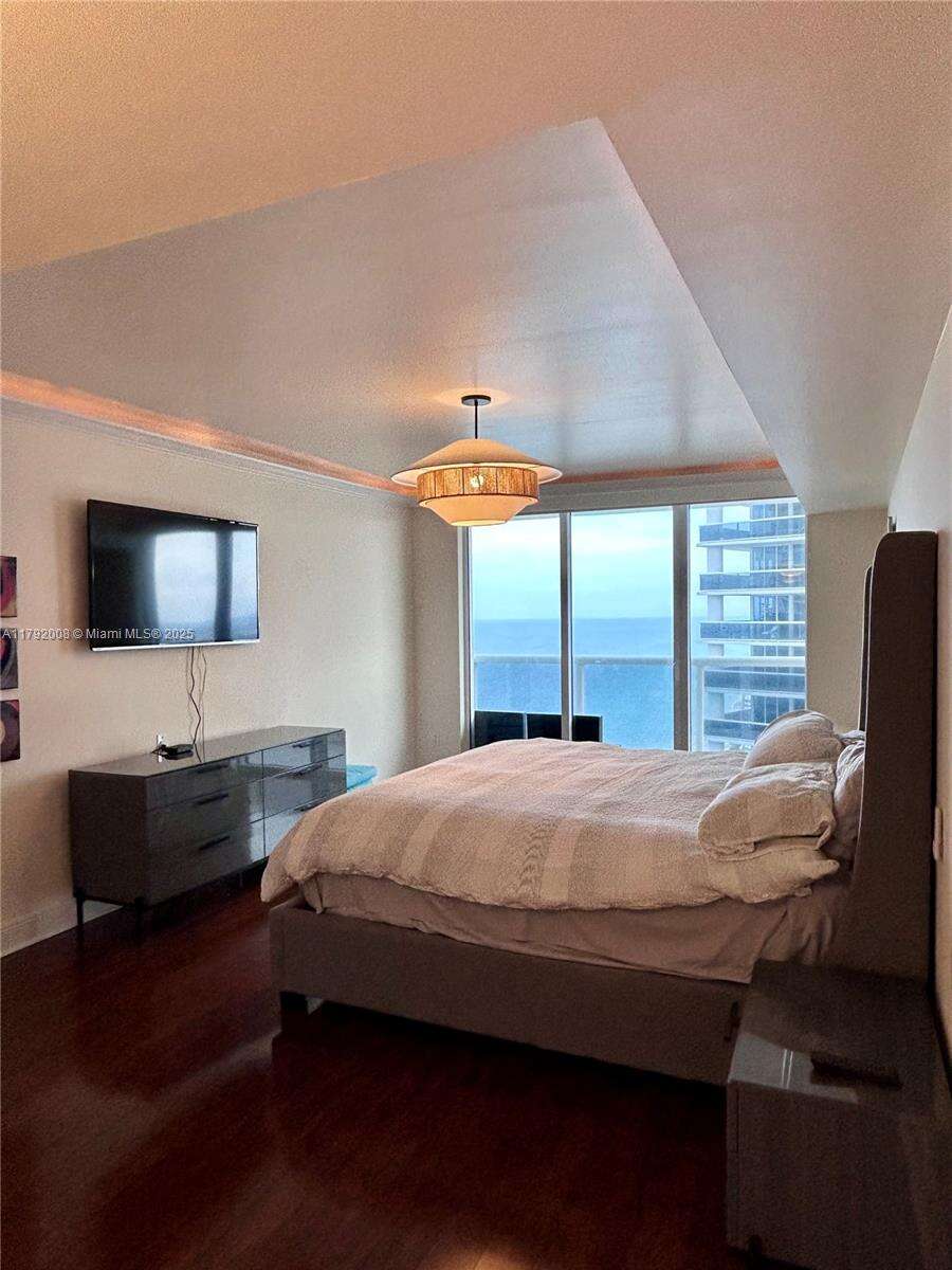 The Beach Club Two at 1830 Ocean Dr, Hallandale Beach, FL 33009 - For Rent photo 10