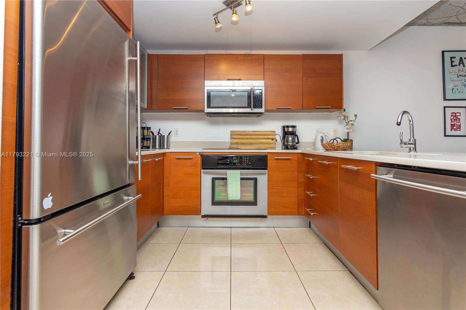 Midblock at 3250 1 Ave, Miami, FL 33137 - For Rent photo 5