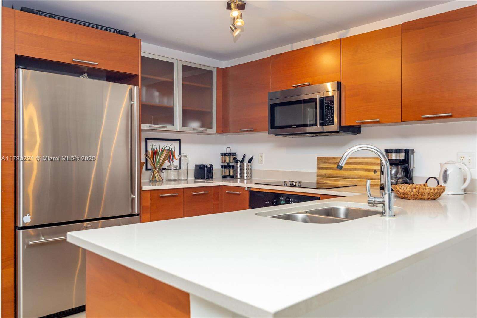 Midblock at 3250 1 Ave, Miami, FL 33137 - For Rent photo 8