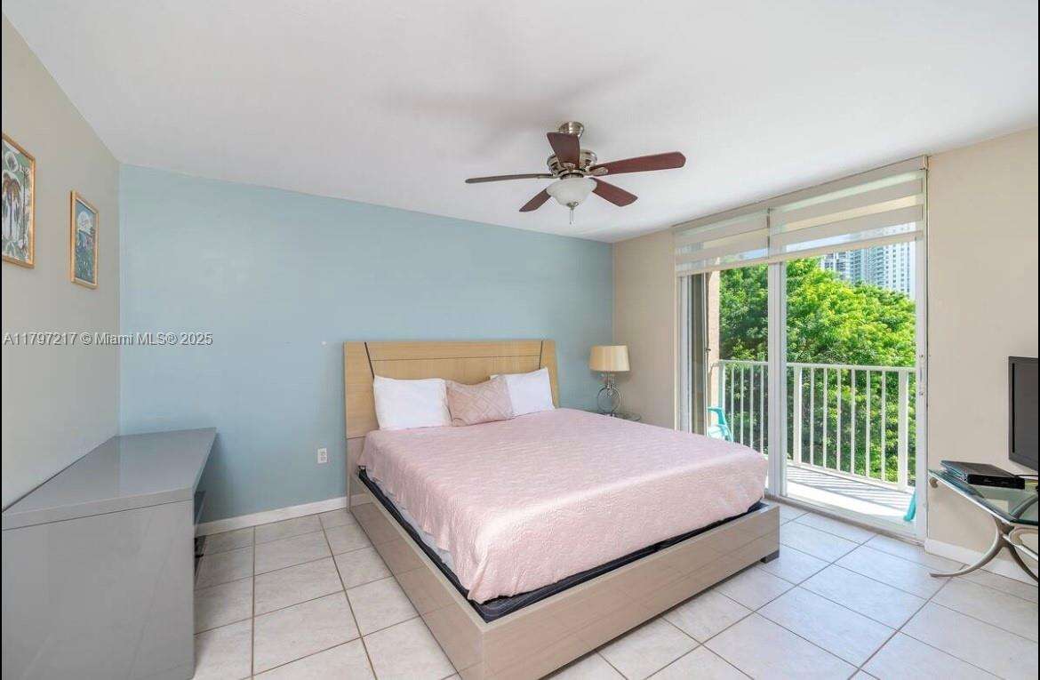 The Yacht Club At Aventura at 19999 Country Club Dr, Aventura, FL 33180 - For Rent photo 13