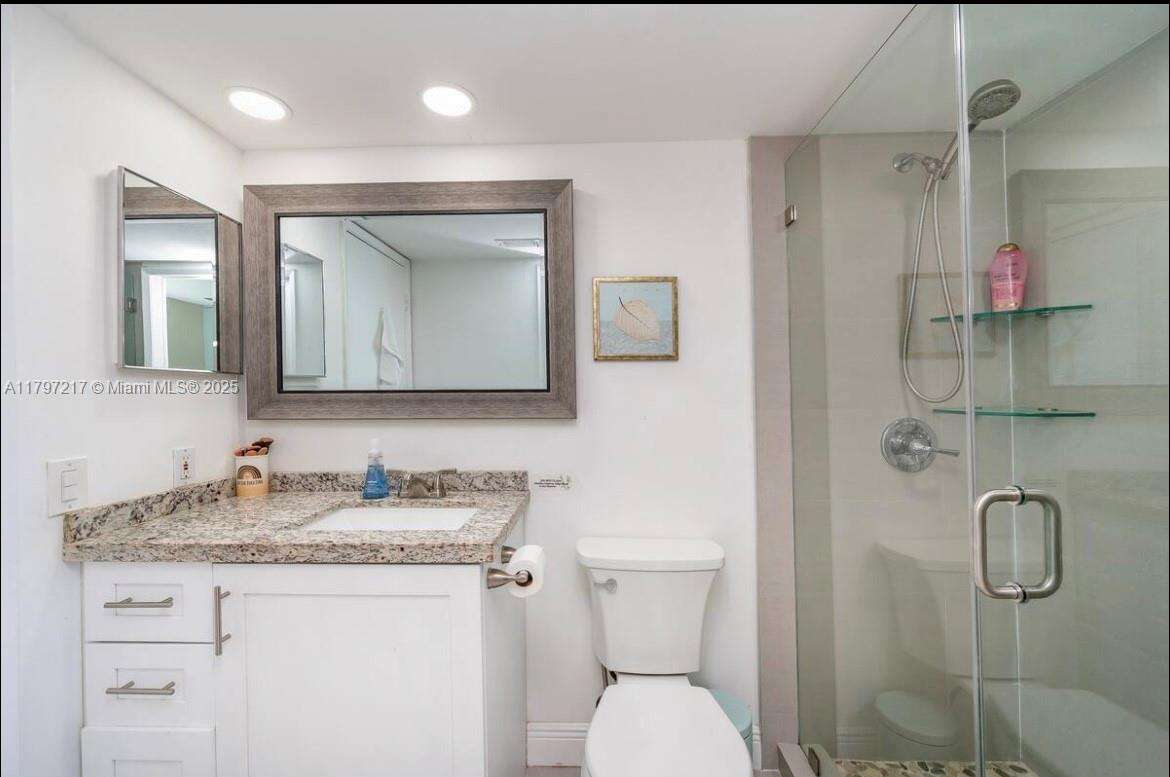 The Yacht Club At Aventura at 19999 Country Club Dr, Aventura, FL 33180 - For Rent photo 16