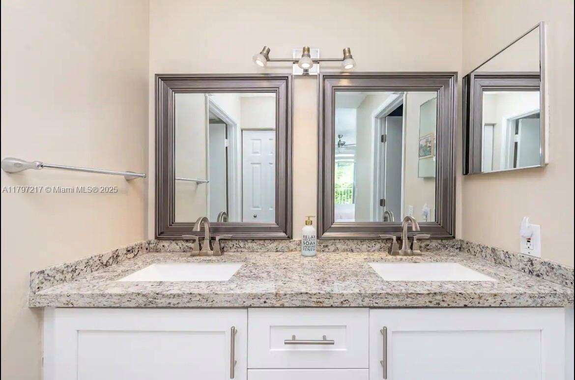 The Yacht Club At Aventura at 19999 Country Club Dr, Aventura, FL 33180 - For Rent photo 19