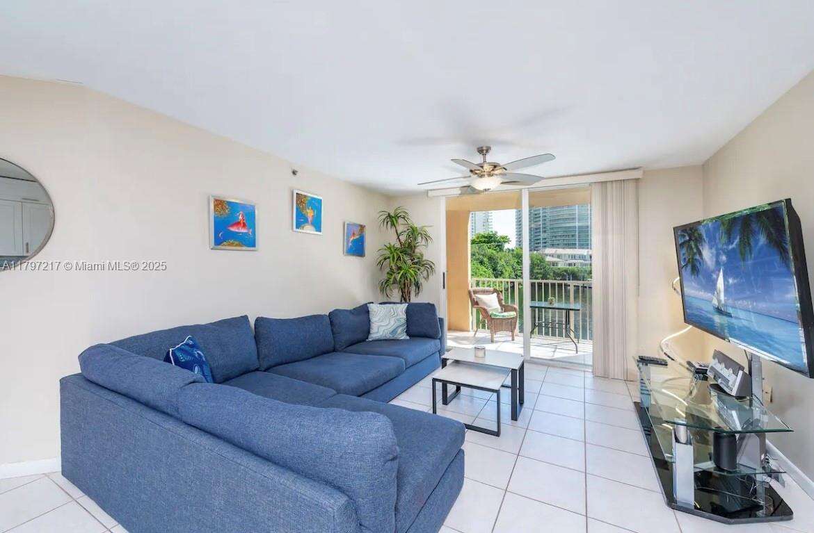 The Yacht Club At Aventura at 19999 Country Club Dr, Aventura, FL 33180 - For Rent photo 3