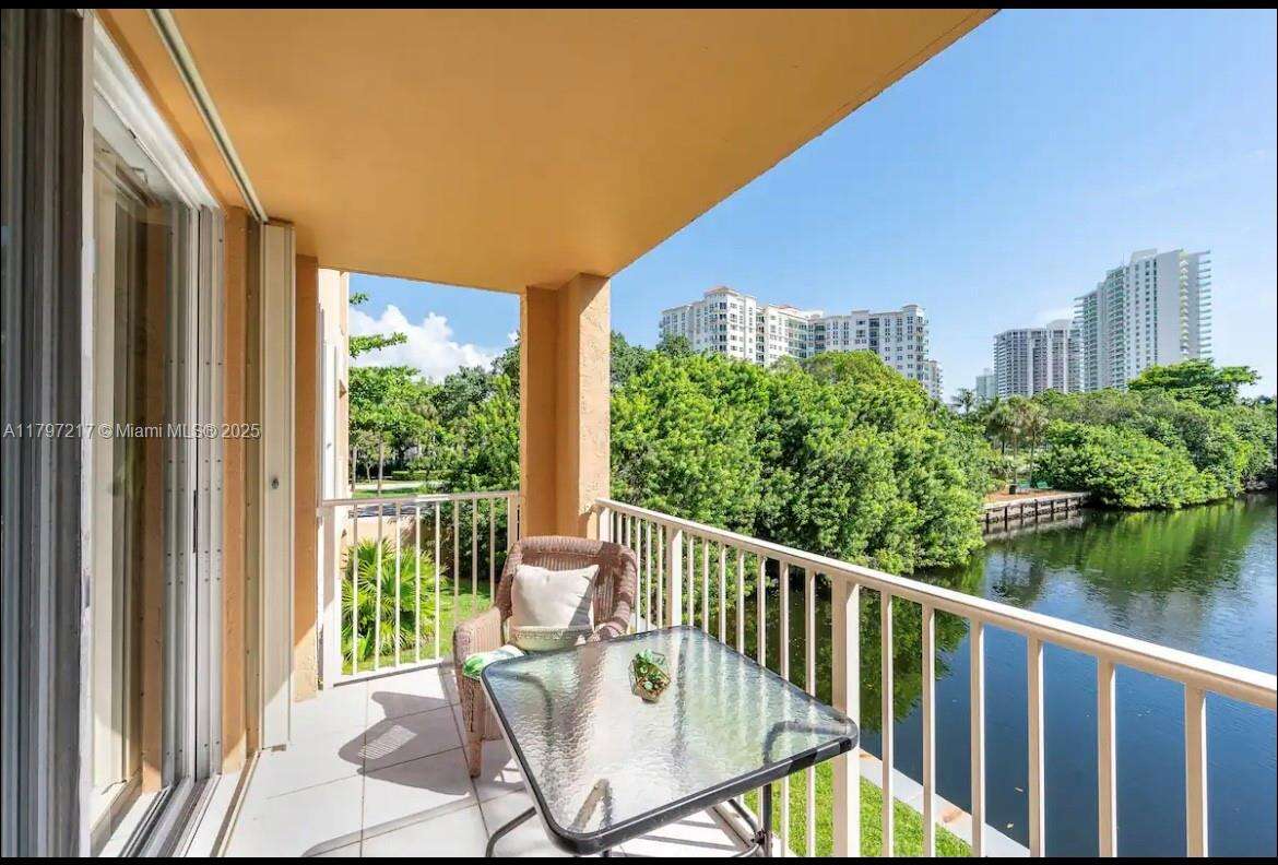 The Yacht Club At Aventura at 19999 Country Club Dr, Aventura, FL 33180 - For Rent photo 23