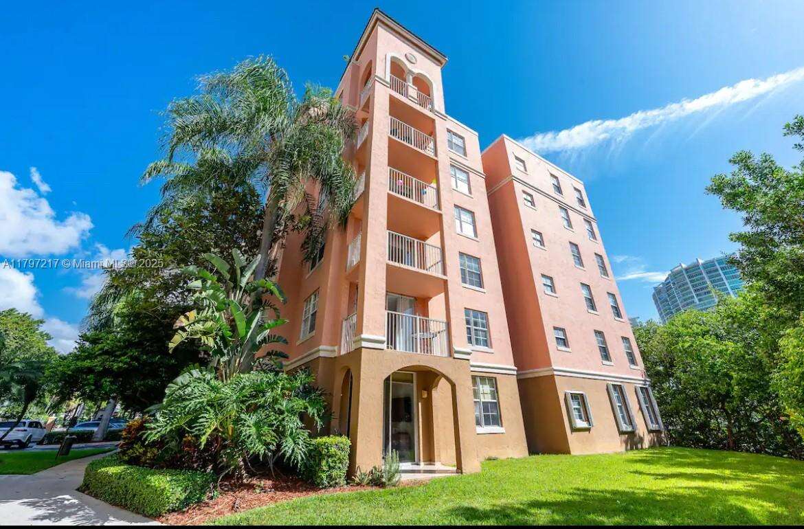 The Yacht Club At Aventura at 19999 Country Club Dr, Aventura, FL 33180 - For Rent photo 29