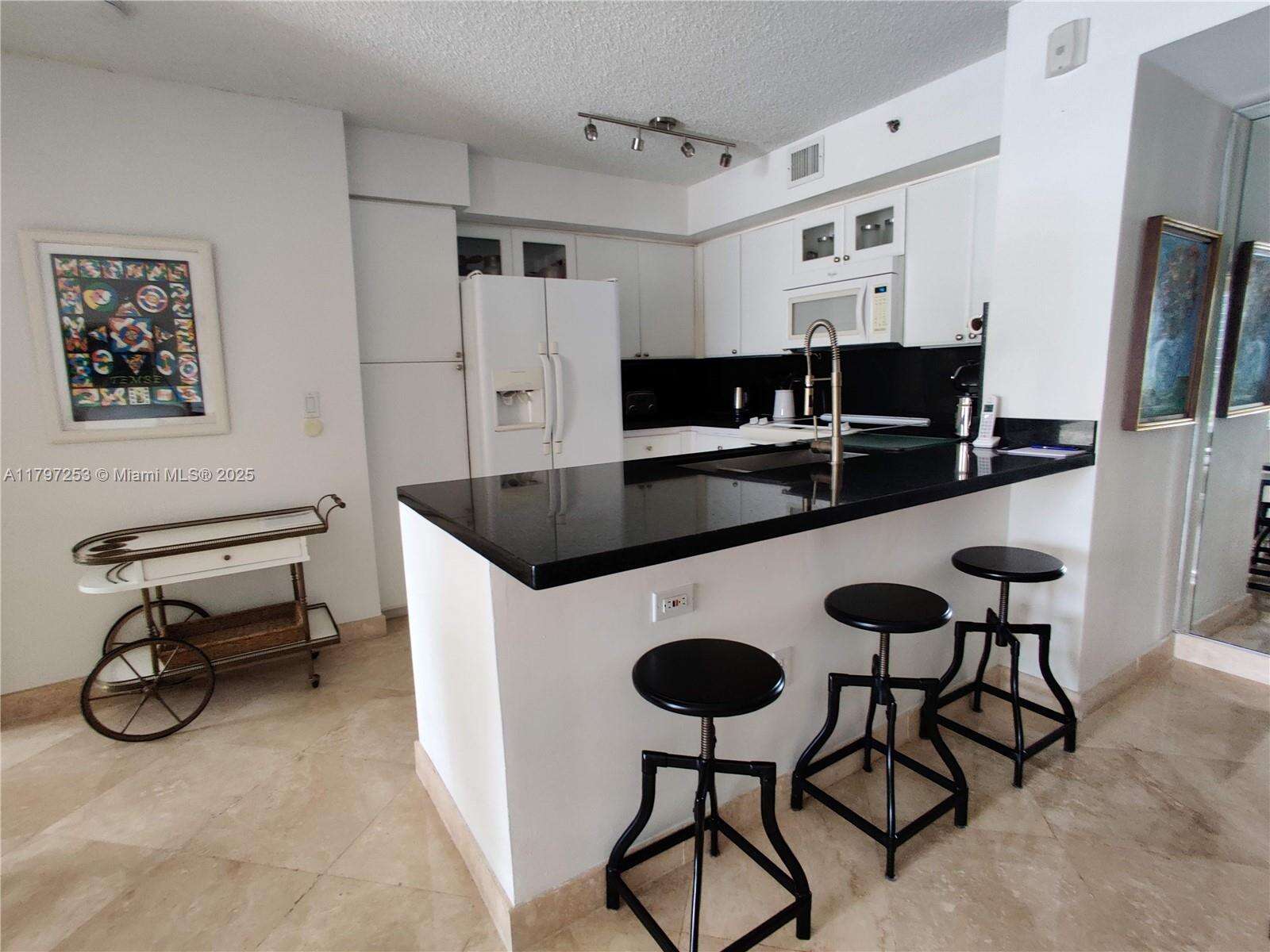 The Yacht Club At Aventura at 19877 Country Club Dr, Aventura, FL 33180 - For Rent photo 11