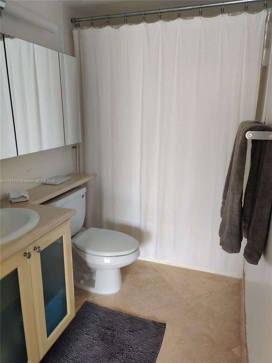The Yacht Club At Aventura at 19877 Country Club Dr, Aventura, FL 33180 - For Rent photo 14